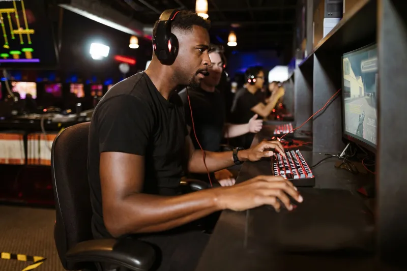 Make Them Come to You: How Mid-Range Mastery Turns Rushdown Players Into Free Wins